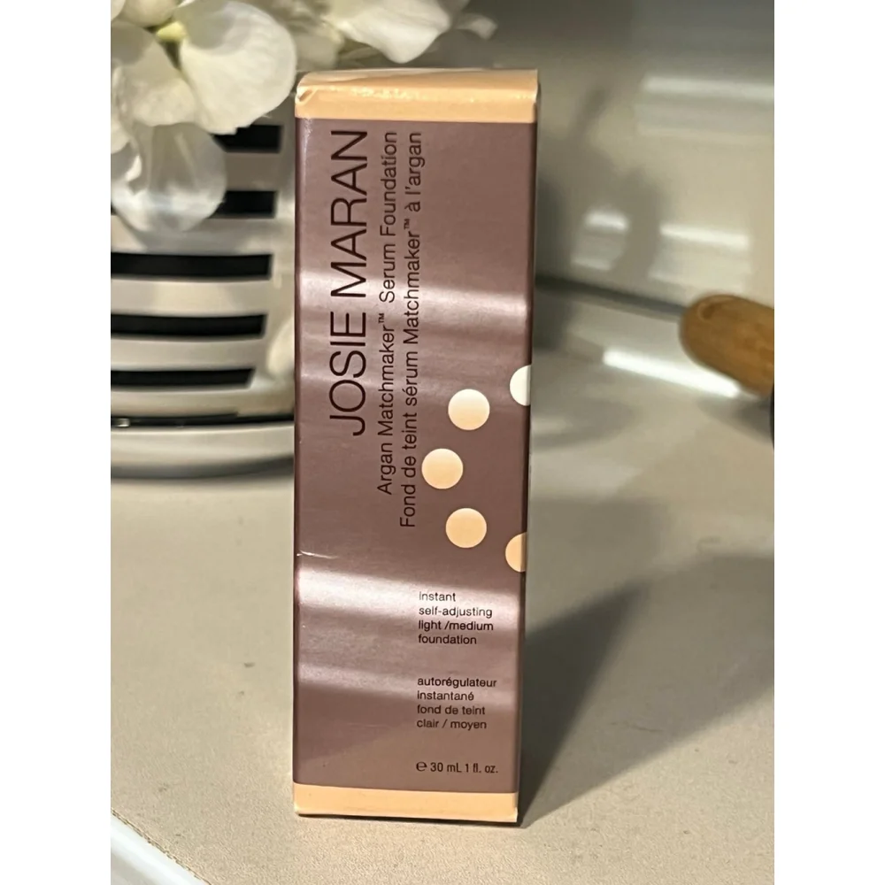 LAST ONE! JOSIE MARAN Argan Matchmaker Serum Adjusting Foundation Light Medium